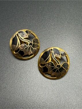 💕2/$20 Gold-Tone Black Floral Round Statement Earrings